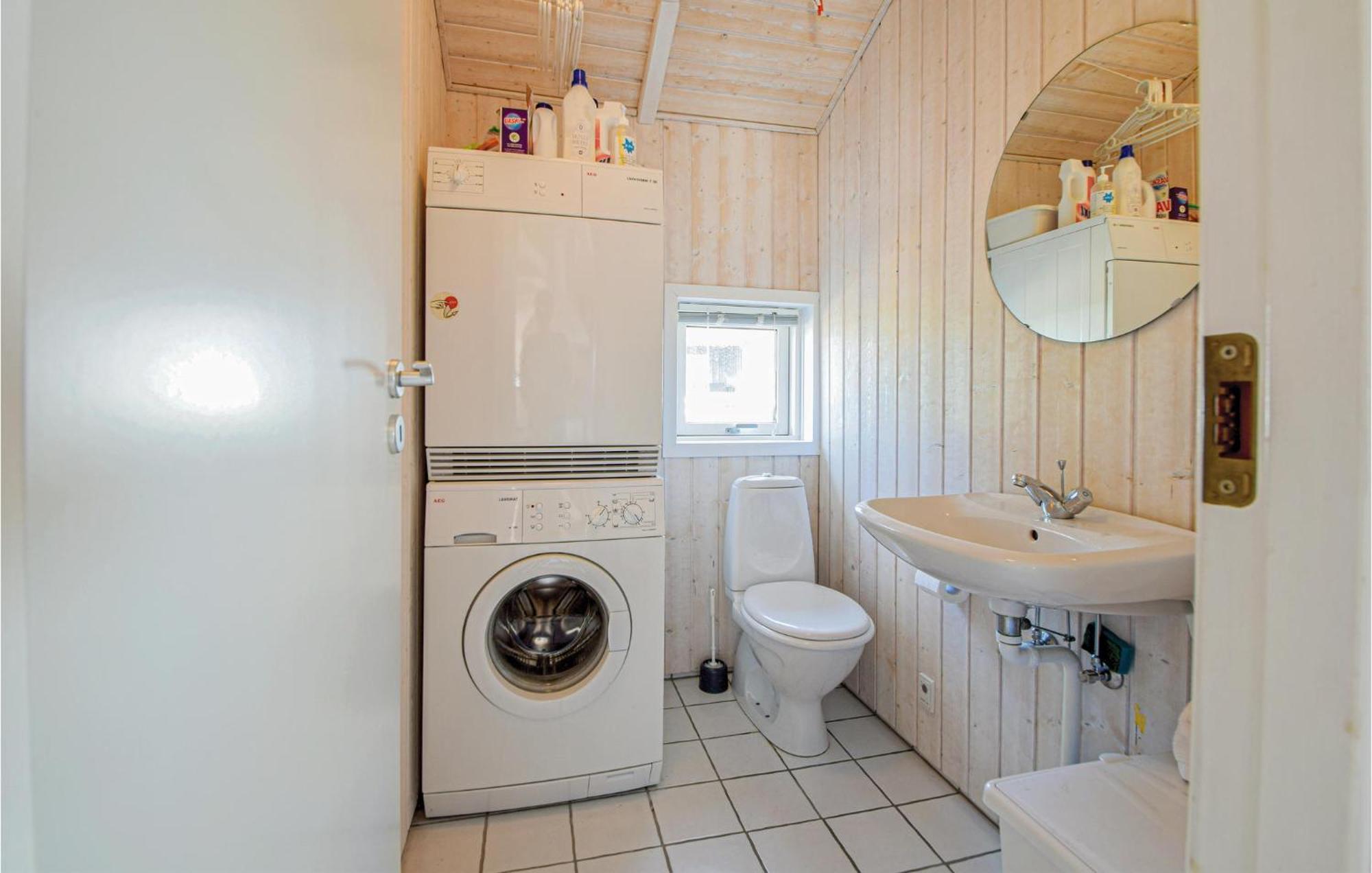 Amazing Home In Bjert With Wifi Binderup Strand Exterior foto