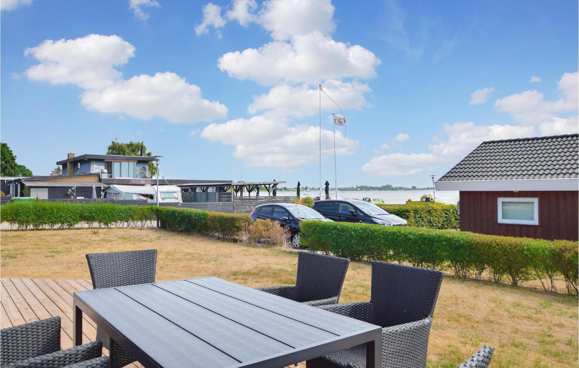 Amazing Home In Bjert With Wifi Binderup Strand Exterior foto